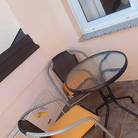 Danex Finida * Petrovija